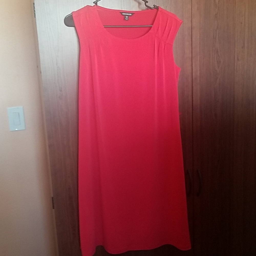 Pink sleeveless dress